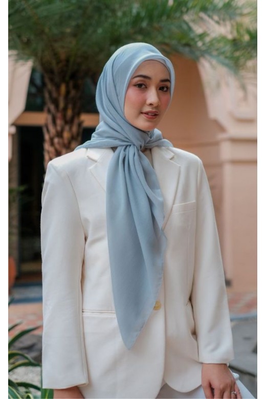 Hijab Segi 4 Voal Anabela Eyelash Dusty Blue
